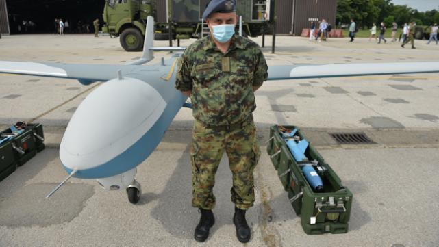 错了！塞尔维亚买的不是彩虹无人机，读错拼音，却揭开另一大系列