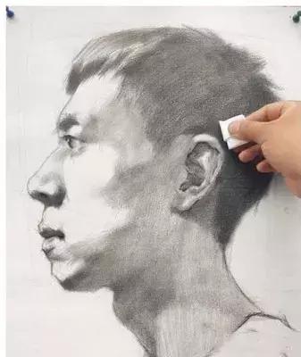 教你擦笔在素描里的妙用,素描纸擦笔是咋用的