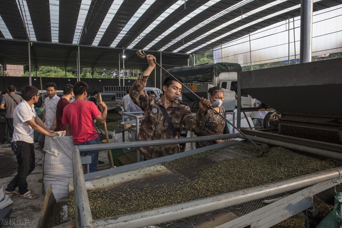 暴利工业废料变废为宝,重庆大叔将加工废蒸汽变废为宝