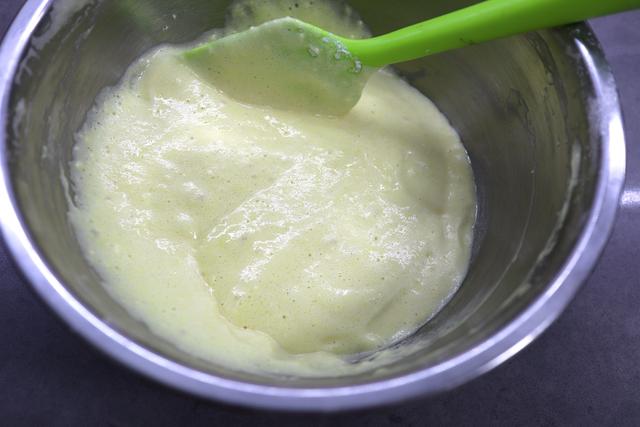 血糖高的人偶尔吃蛋糕可以吗,动物奶油蛋糕血糖偏高的人能吃吗