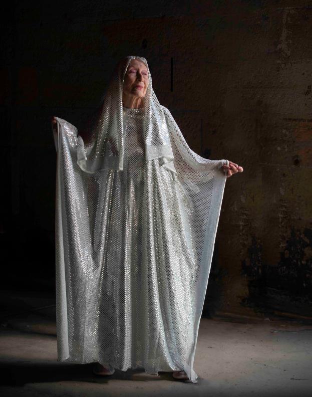 106岁芭蕾舞女终身未婚却人人羡慕：长寿秘诀，远离男人，多跳舞