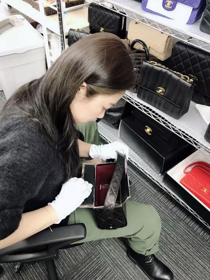 日本中古包拍卖会真实价格,日本中古奢侈品拍卖会现场