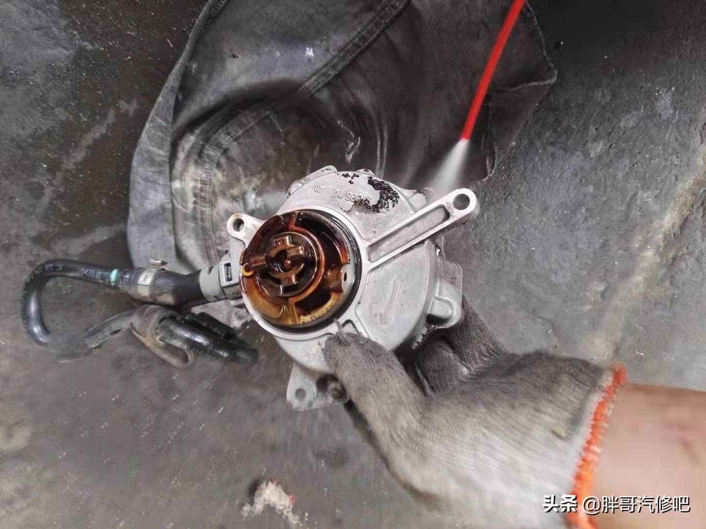 奥迪a6l刹车真空泵坏了有什么影响,奥迪a6l更换机油电磁阀