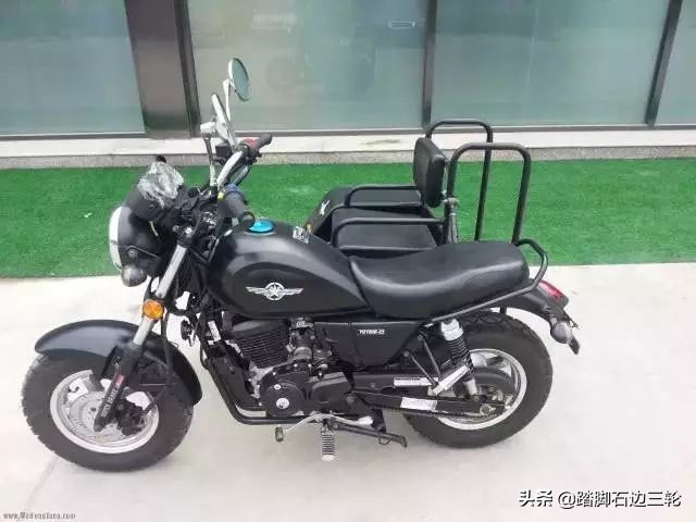 边三轮“挎子”为什么主车是歪的，边车是斜的？