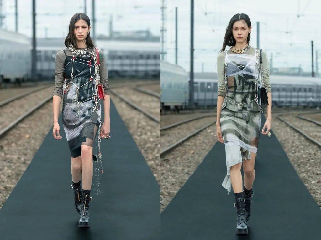 献礼影片《革命者》《1921》上映、菲拉格慕发布2021冬季系列...