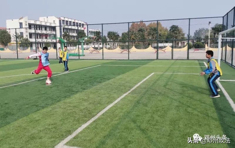 邓州特色教育学校,喜报教育部特色足球示范校