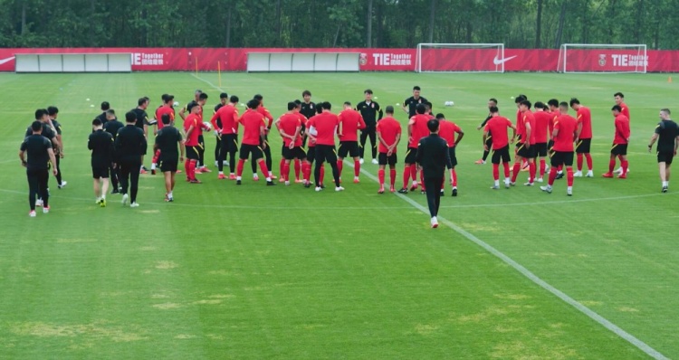 中国足球运动员张恩华,国足张恩华进球