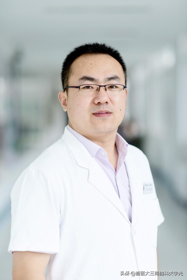 面部经常抽搐痉挛可以手术治疗,面部痉挛手术后还是抽搐