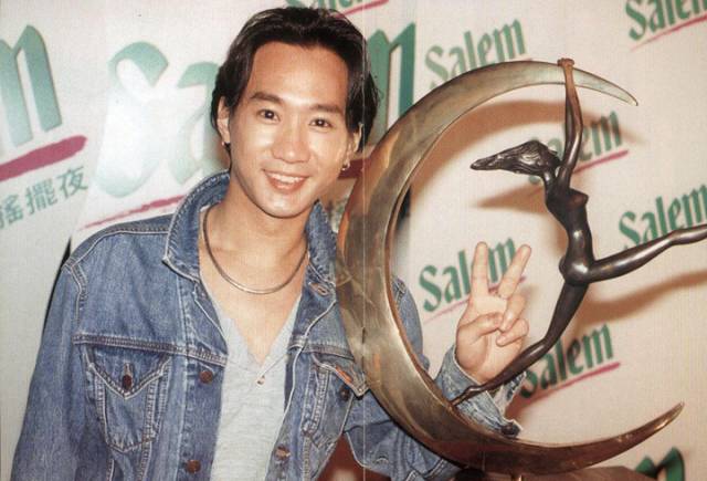 纵使世间千万曲人间再无黄家驹,世间纵有千万曲人间再无黄家驹