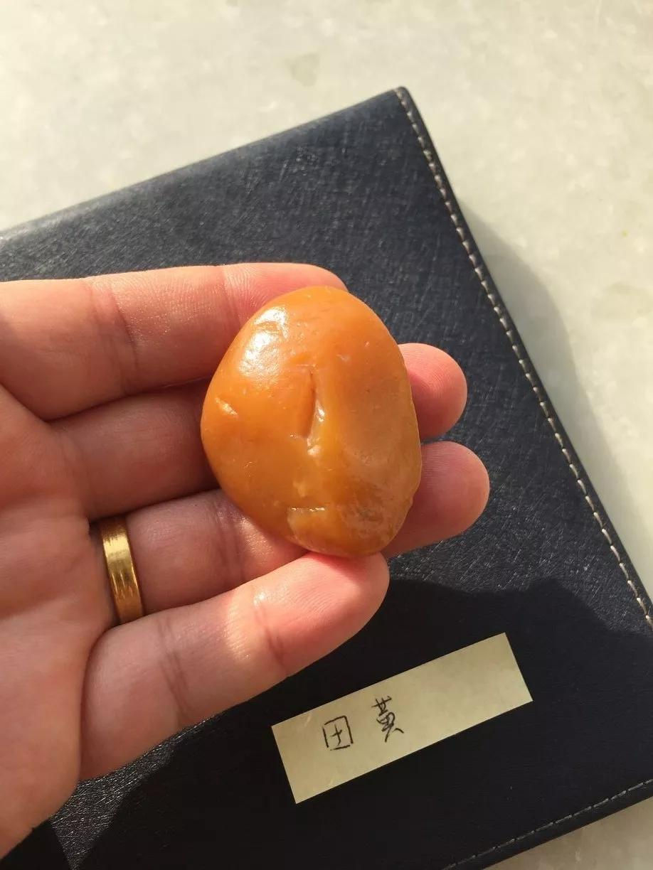 怎么鉴别寿山田黄的品质,寿山田黄价格在线鉴定