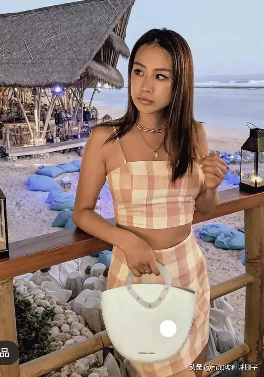 新加坡首位被环球签约艺人,新加坡形象代言人