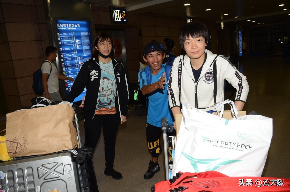 羽毛球2金5银,国羽2金1银