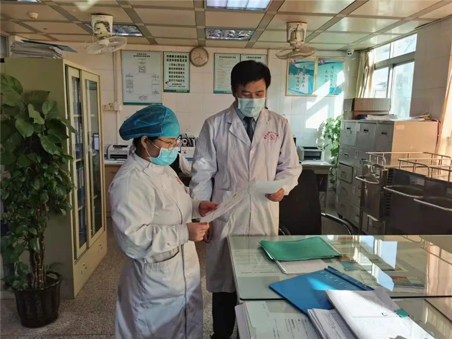 番禺|番禺急诊科医生李健欣:病人眼中的好医生,也想做孩子眼中的好爸爸