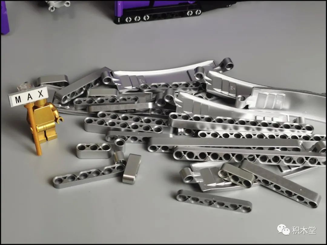 D.Va配色的18Ksuper马丁one-77「虚测评」