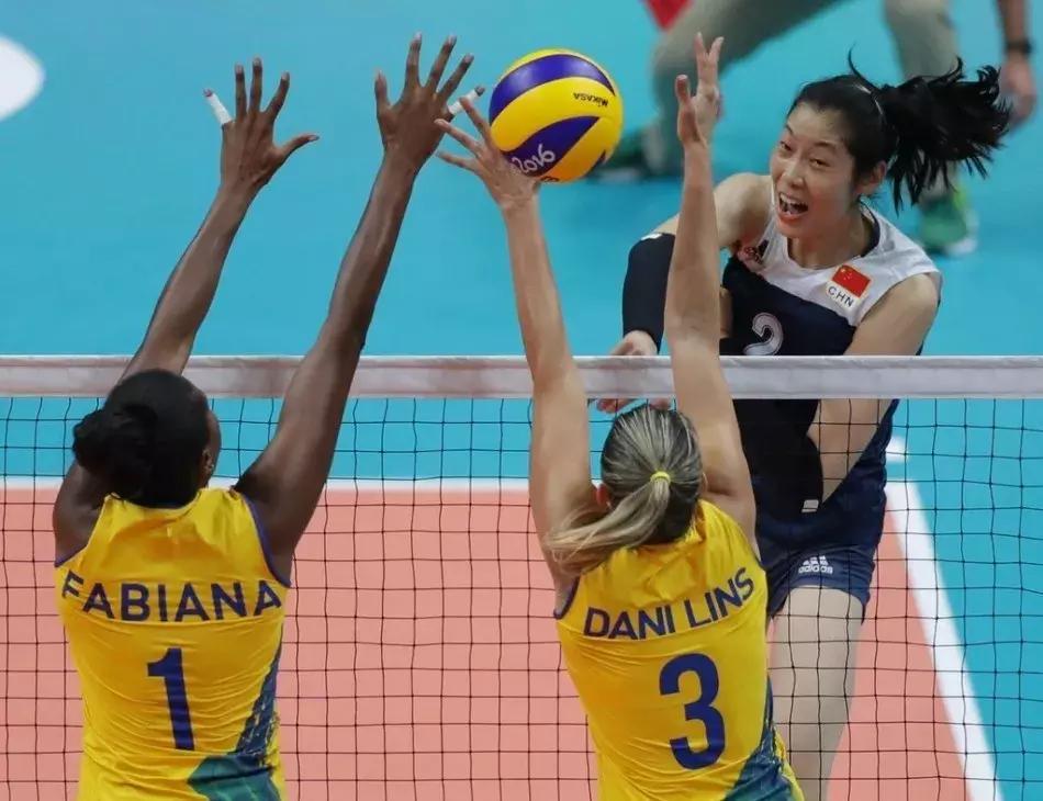 郎平执教8年都获得过哪些荣誉,郎平的贡献有多大