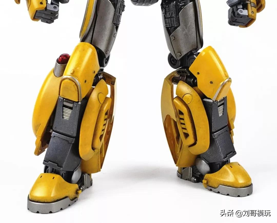 变形金刚大黄蜂国产版玩具,国产版大黄蜂变形玩具