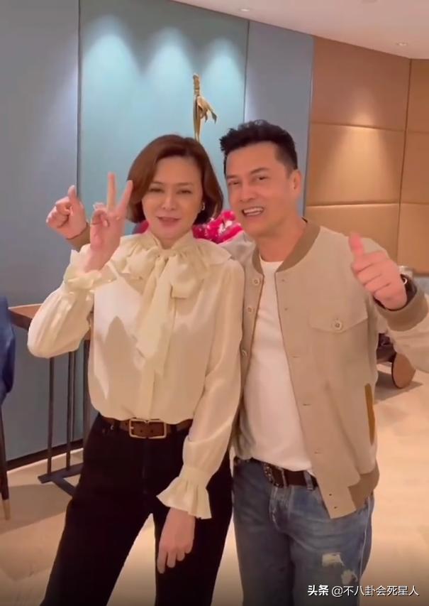 女星变老像蔡明,脸变僵的明星