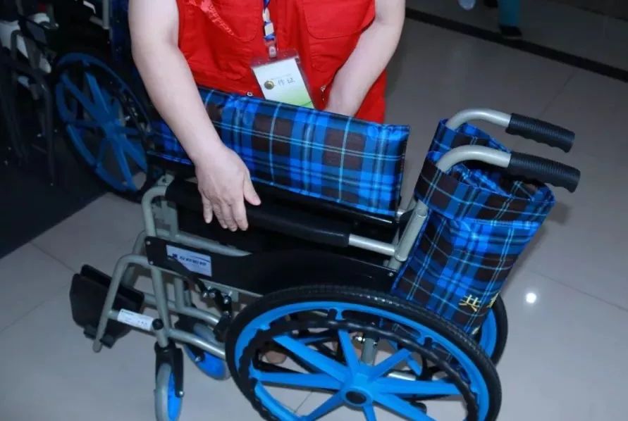 医院共享轮椅需要做什么,市中心医院共享轮椅如何扫码使用