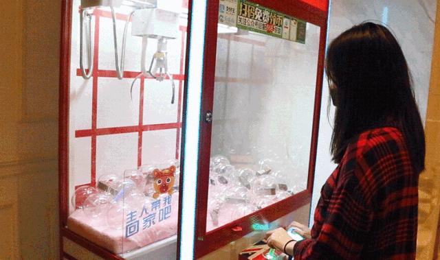 开了23年的黑料界大佬疯了！YSL、TF、Dior大牌口红免费抓！