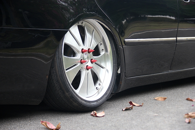 纯进口皇冠3.5四驱自吸丰田全能王,丰田皇冠新款suv20t四驱中配报价