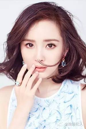 李凯馨演过哪些戏,李凯馨三剧霸屏收官演绎多面角