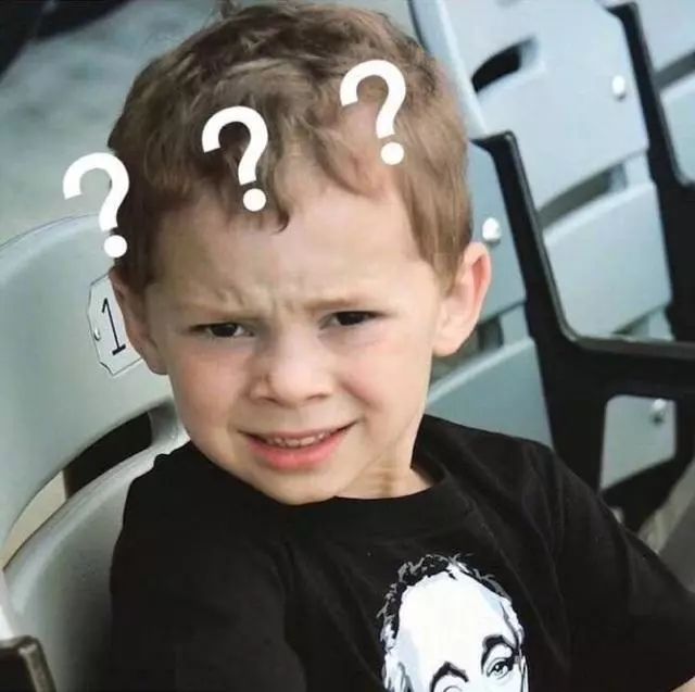 灰绿还是粉白？几年过去了，因为这只鞋子的颜色，网友们又吵起来了