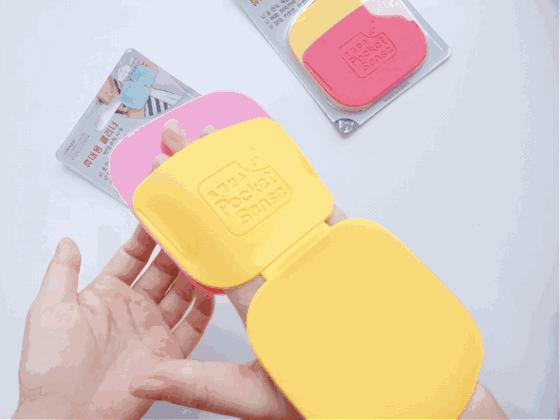 金丝绒衣服沾灰粘毛怎么办,衣服很容易粘毛沾灰