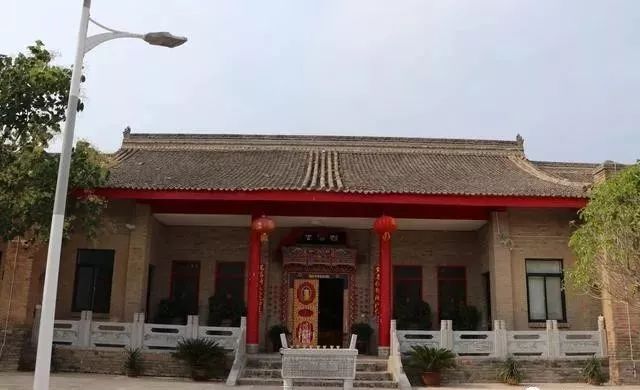 一寺一校一画院——石桥中学新生记！