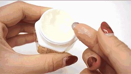 治脚气干裂起皮用什么药膏,有这个方子来治脚气就不怕复发