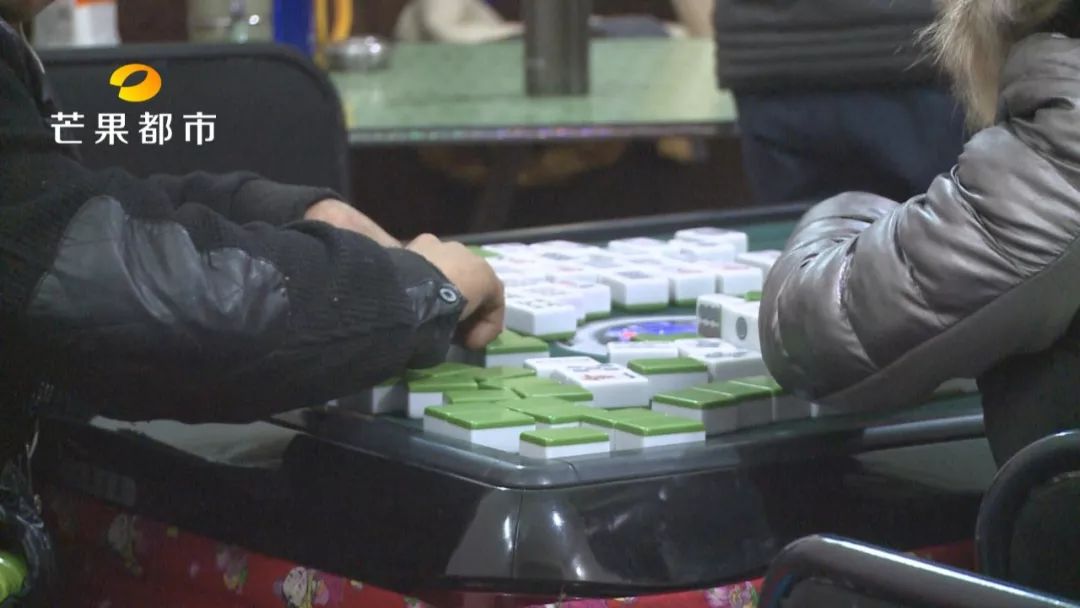 打麻将脑溢血,打麻将突发脑溢血抢救