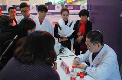 专家教你几招远离下肢静脉血栓,远离血栓从日常这3件小事做起