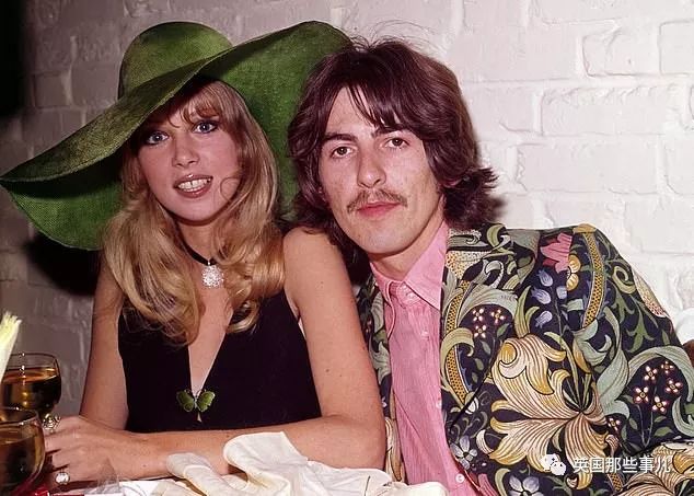 20岁跟披头士吉他手一见钟情，婚后又被摇滚大神狂追：她，摇滚界传奇缪斯