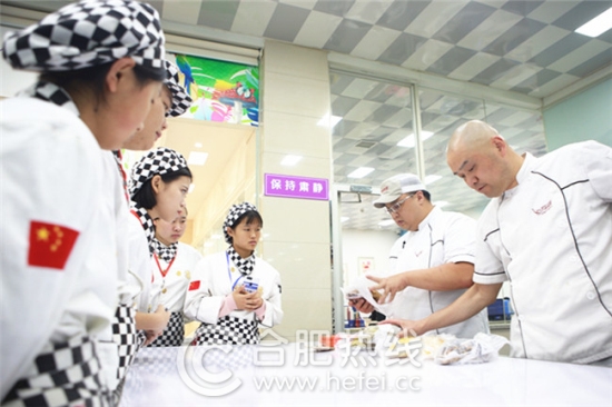 安徽新东方西点专业学子走进采蝶轩集团参观学习