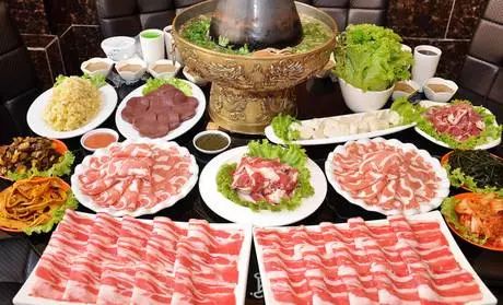 刘烨旅游,刘烨一家四口出游