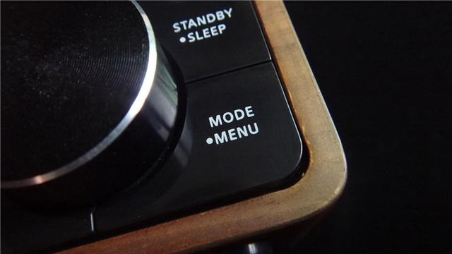 山进海顿迷你音箱收音机柔曼细音浸入耳