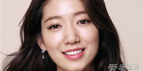 吃槟榔感觉脸肿了,吃槟榔一个月多久脸能恢复