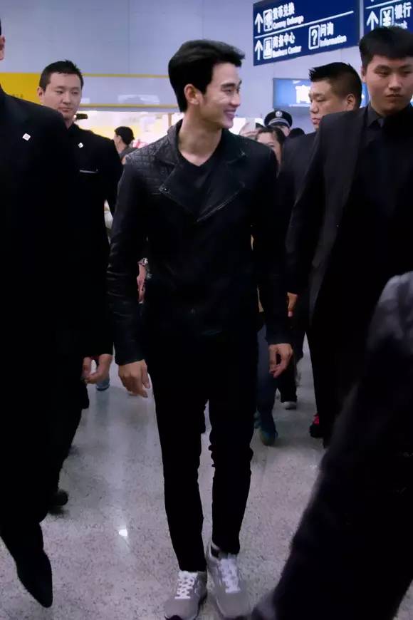 官司缠身，山寨不停，这个“N字鞋鼻祖”又回来了！