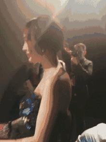 防驼背矫正神器步骤,纠正驼背神器视频