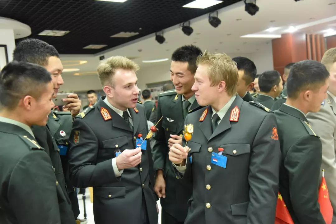 现场直击陆军,直击陆军某旅新年开训