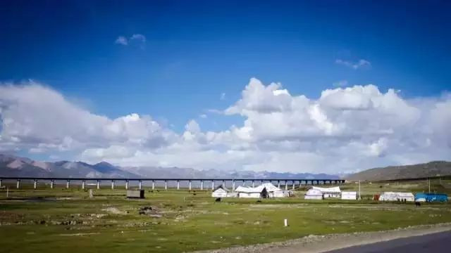 广州坐火车去西藏沿途的风景,从广州坐火车去西藏有没有直达