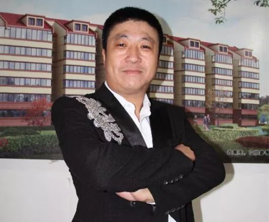 捧腹相声｜贾旭明带队“红壶相声社”空降新绎七修酒店！您瞧瞧？