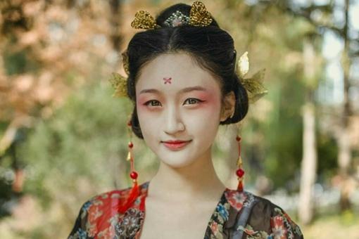 香草美人什么意思网络用语,古代香草是什么意思