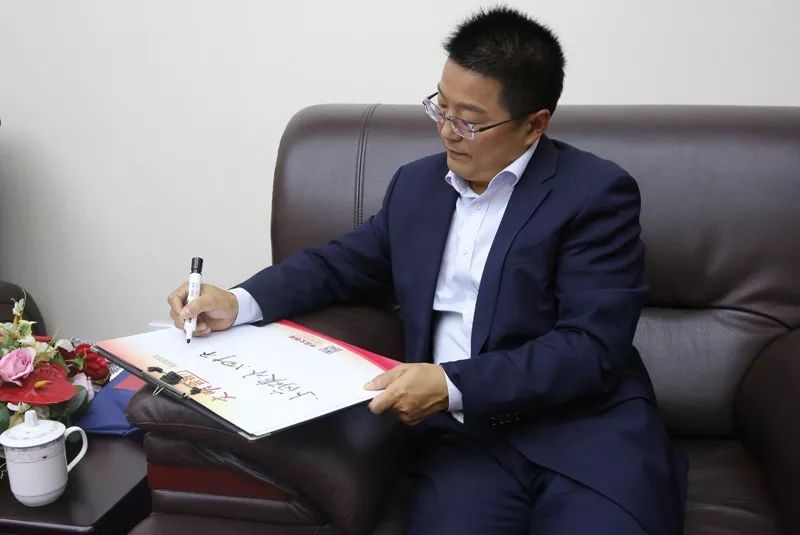 小岗村李锦柱视频,小岗村支书李锦柱