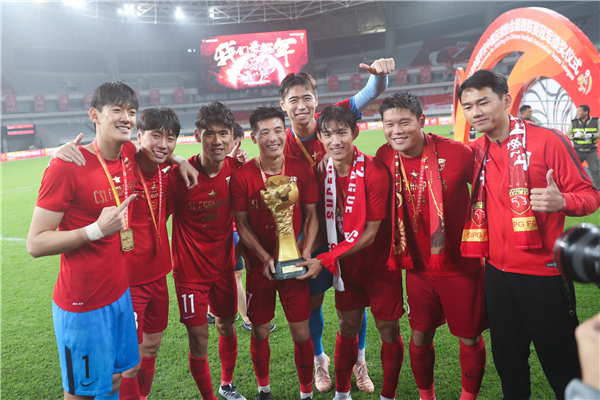 武磊赛后最新消息,根宝告别武磊上港