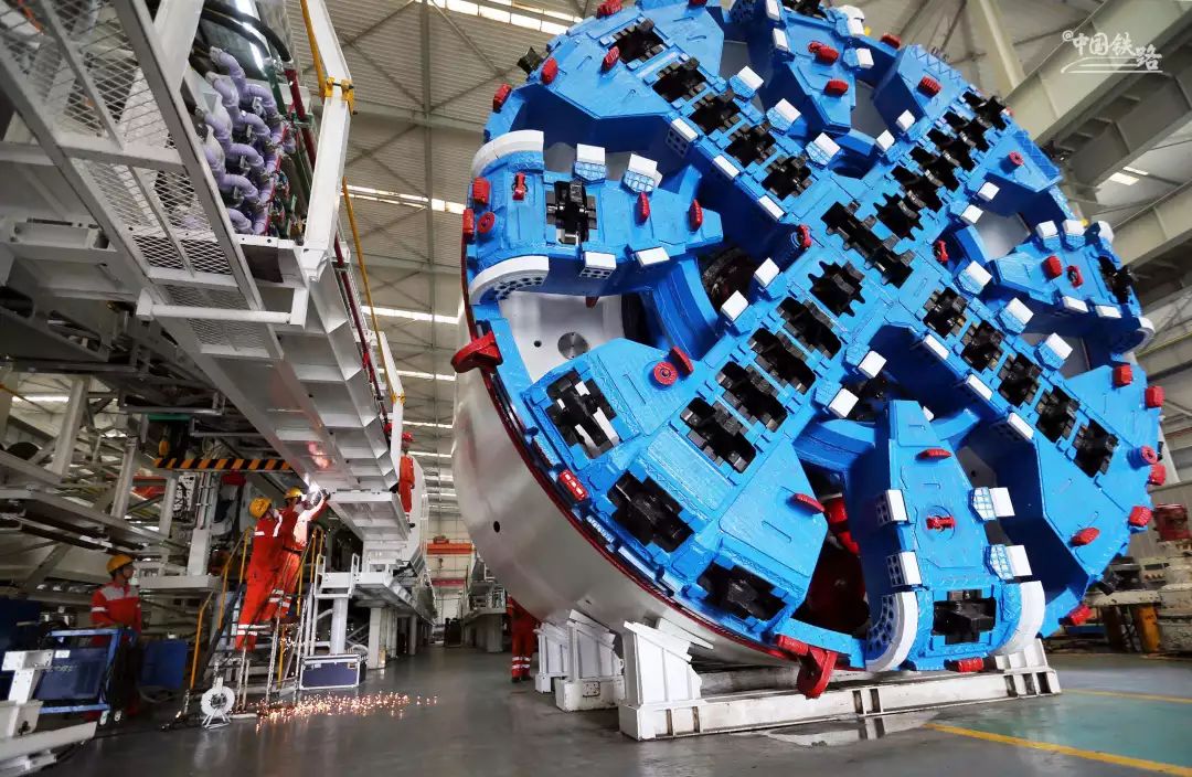 有哪些中国铁路工程震撼到你,中国铁路在建超级工程有哪些