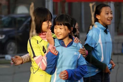 老师和学生发生矛盾怎么解决,当学生与老师产生矛盾怎么解决