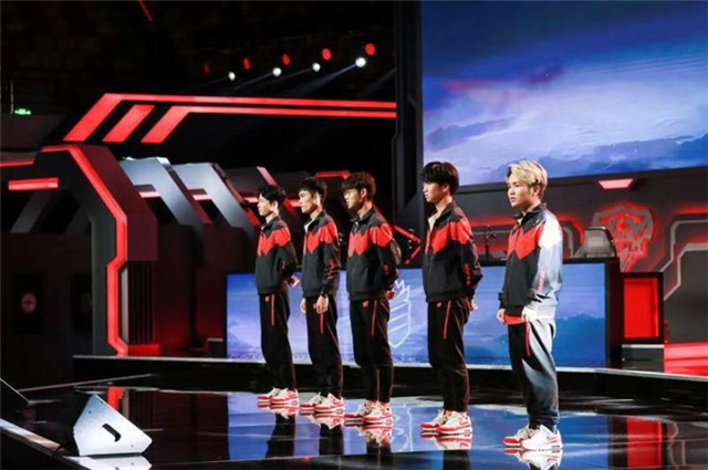 we横扫御三家kpl,各直播间看we终结ba16连胜