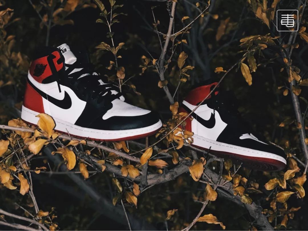 想在街头吸睛没有一双潮鞋怎么行,晒鞋子怎么拍照好看