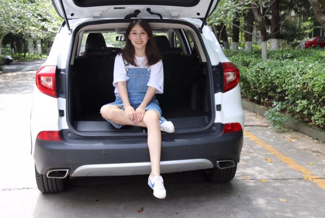 试驾第七代天籁感受啥叫从“大叔”变“小鲜肉”