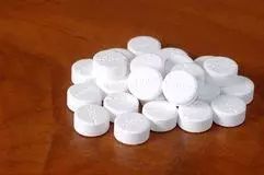 为什么老年人慎用感冒药,老年人感冒药首选药